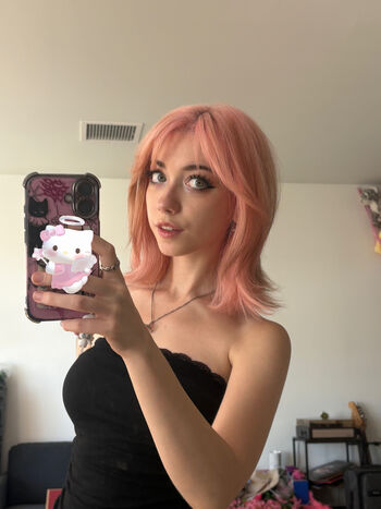 Iluvmeww page leaked private photo uncensored HD quality
