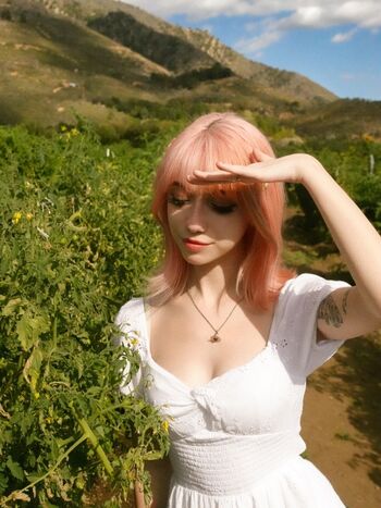 Iluvmeww page leaked private photo uncensored HD quality