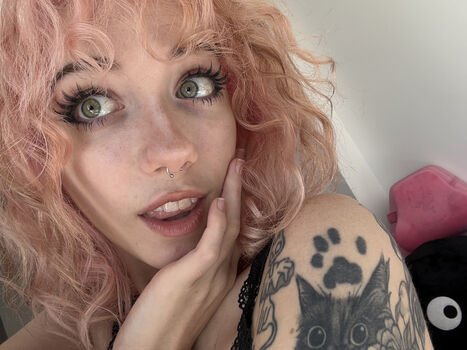 Iluvmeww page leaked private photo uncensored HD quality
