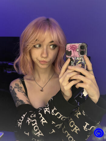 Iluvmeww page leaked private photo uncensored HD quality