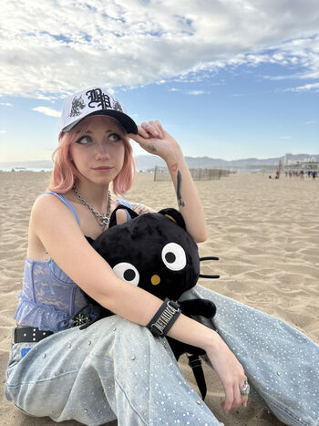 Iluvmeww page leaked private photo uncensored HD quality
