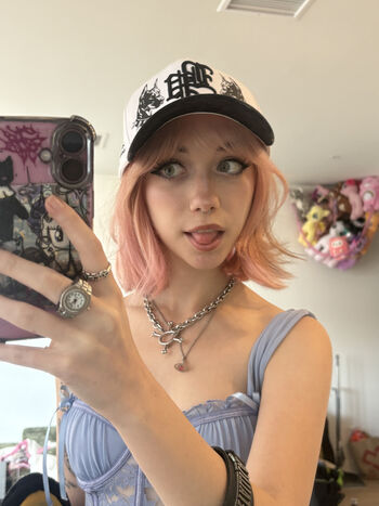Iluvmeww page leaked private photo uncensored HD quality