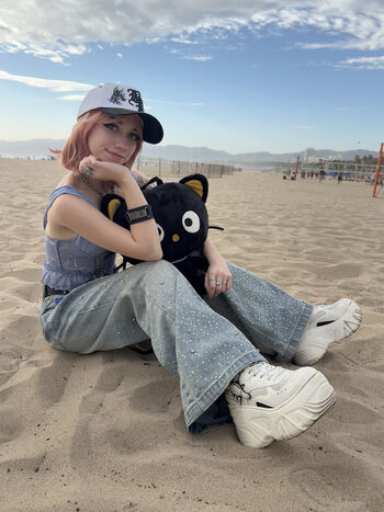 Iluvmeww page leaked private photo uncensored HD quality
