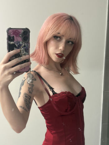 Iluvmeww leaked private photo uncensored HD quality