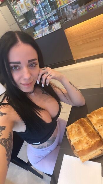 Imviolet leaked private photo uncensored HD quality