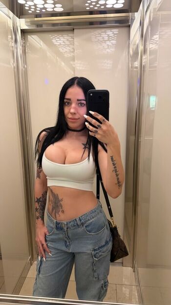 Imviolet leaked private photo uncensored HD quality
