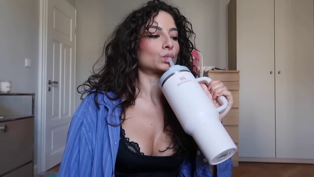 Ischtar isik page leaked private photo uncensored HD quality