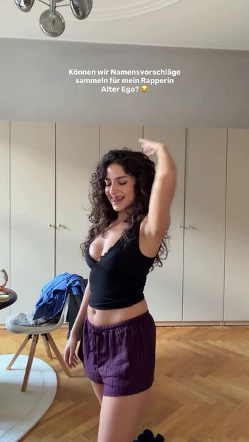 Ischtar isik page leaked private photo uncensored HD quality