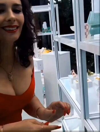 Italian girls leaked private photo uncensored HD quality