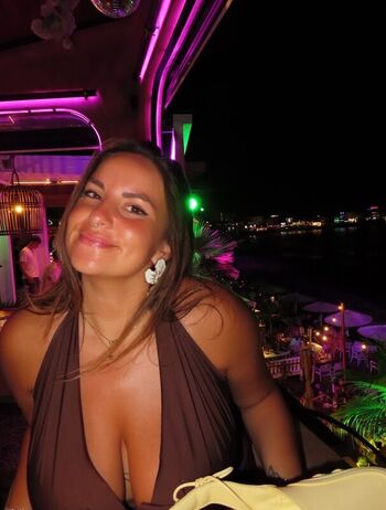 Italian girls page leaked private photo uncensored HD quality