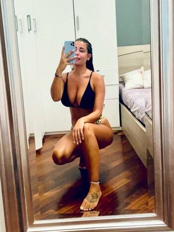 Italian girls leaked private photo uncensored HD quality