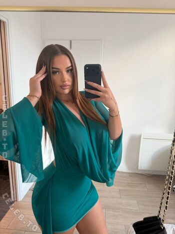 Itselenaa leaked private photo uncensored HD quality