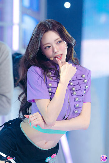 Itzy all in us page leaked private photo uncensored HD quality