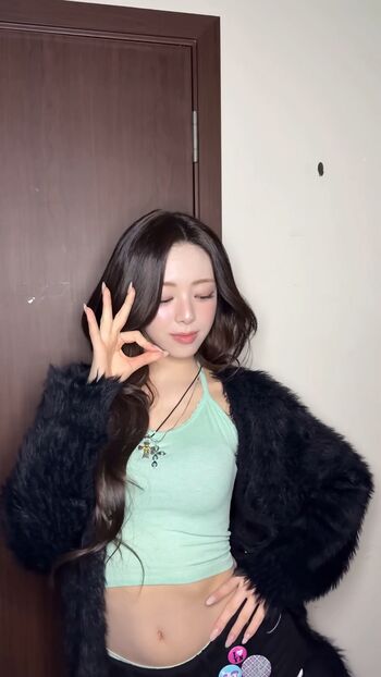 Itzy all in us page leaked private photo uncensored HD quality