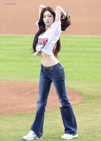 Itzy all in us page leaked private photo uncensored HD quality