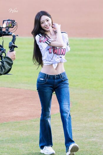 Itzy all in us page leaked private photo uncensored HD quality