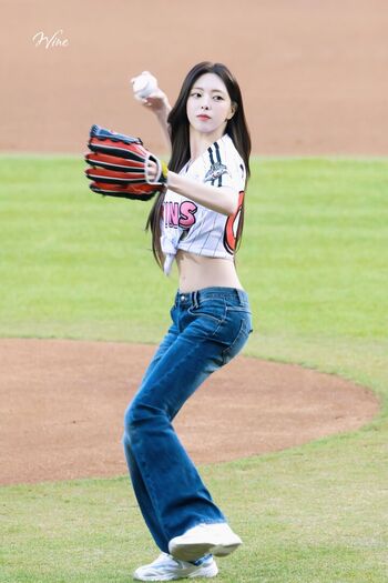 Itzy all in us page leaked private photo uncensored HD quality