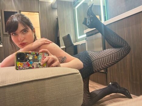Ivy wolk page leaked private photo uncensored HD quality