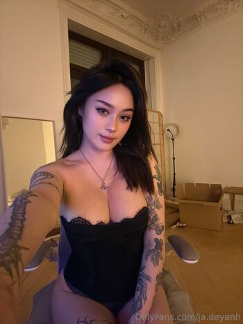 Jadeyanh  page leaked private photo uncensored HD quality
