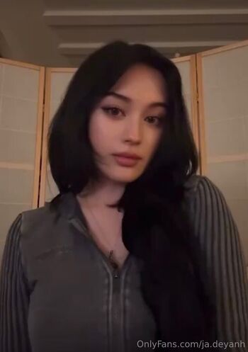 Jadeyanh  page leaked private photo uncensored HD quality