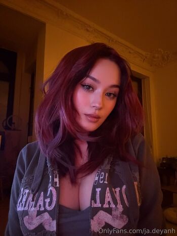 Jadeyanh leaked private photo uncensored HD quality