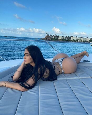 Jailyne ojeda  page leaked private photo uncensored HD quality