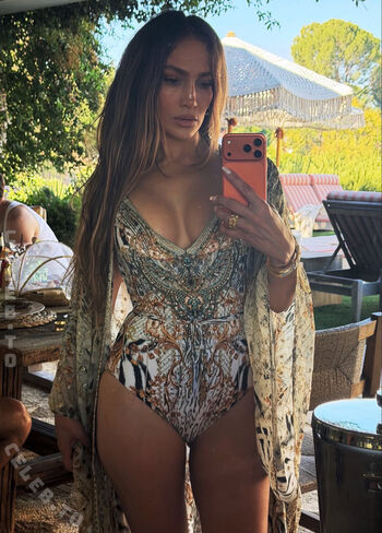 Jennifer lopez  page leaked private photo uncensored HD quality