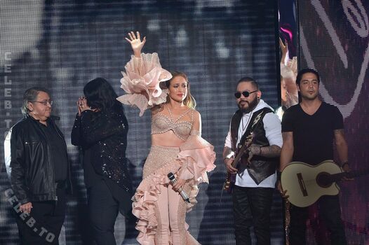 Jennifer lopez  page leaked private photo uncensored HD quality