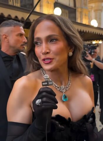 Jennifer lopez  page leaked private photo uncensored HD quality
