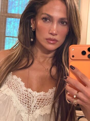 Jennifer lopez  page leaked private photo uncensored HD quality