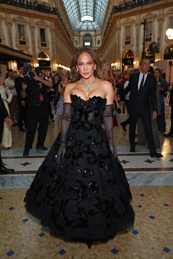 Jennifer lopez  page leaked private photo uncensored HD quality