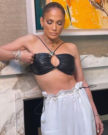 Jennifer lopez  page leaked private photo uncensored HD quality