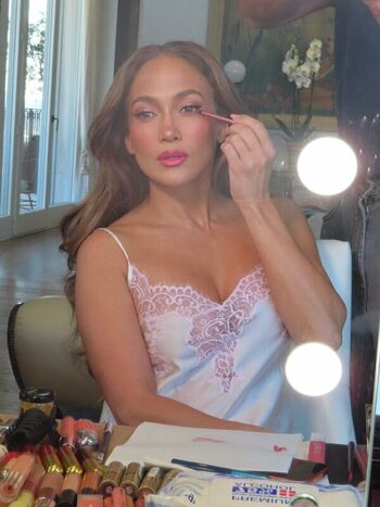 Jennifer lopez  page leaked private photo uncensored HD quality