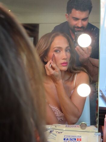 Jennifer lopez  page leaked private photo uncensored HD quality
