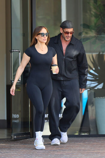 Jennifer lopez  page leaked private photo uncensored HD quality