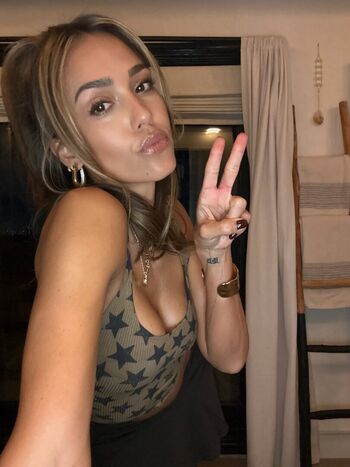 Jessica alba  page leaked private photo uncensored HD quality