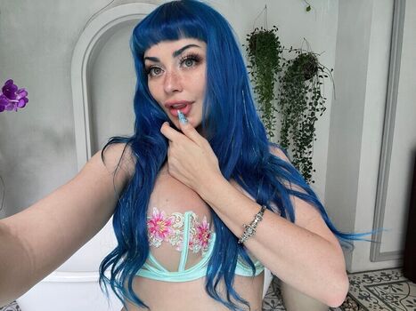 Jewelzblu  page leaked private photo uncensored HD quality