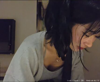Jinnytty leaked private photo uncensored HD quality