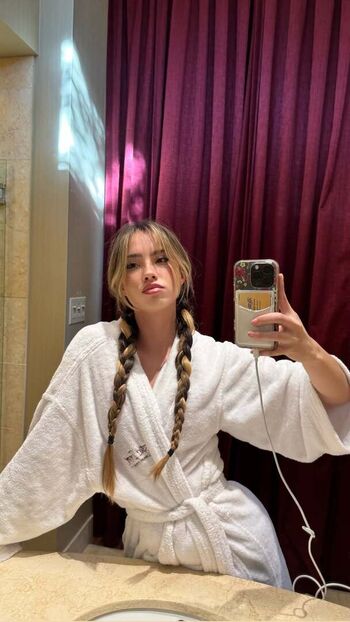 Julia ernst page leaked private photo uncensored HD quality