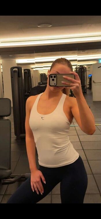 Julia hhlrr page leaked private photo uncensored HD quality