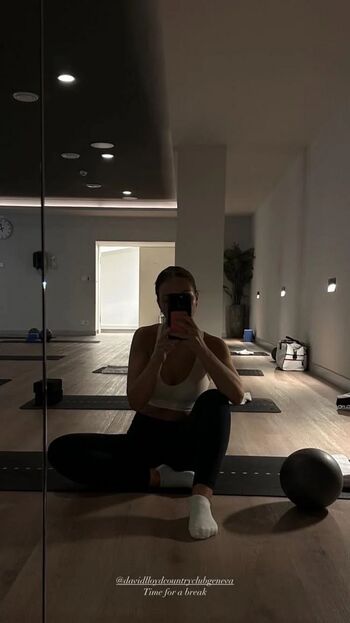 Julia hhlrr page leaked private photo uncensored HD quality