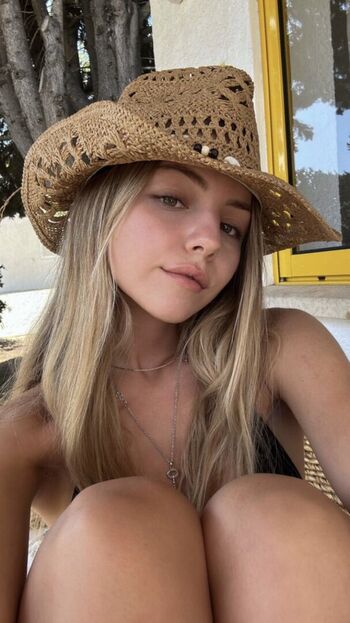 Julia hhlrr leaked private photo uncensored HD quality