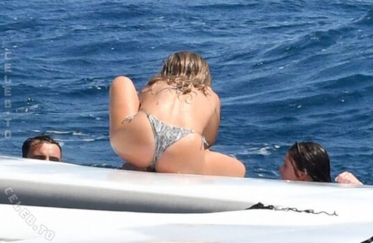 Julianne hough page leaked private photo uncensored HD quality