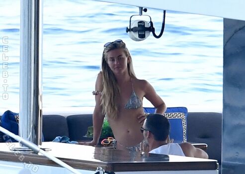 Julianne hough page leaked private photo uncensored HD quality