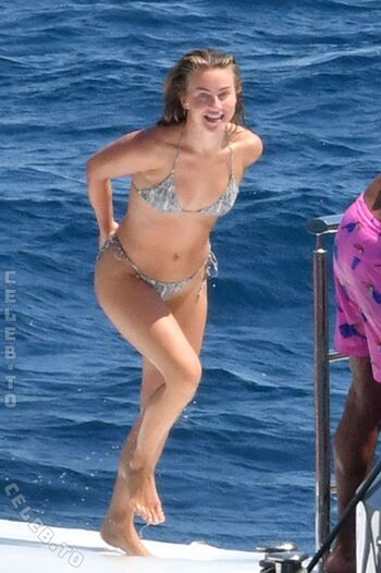 Julianne hough page leaked private photo uncensored HD quality