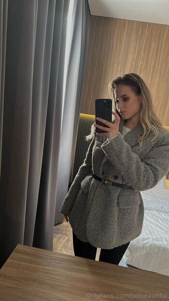 Julibeautiful leaked private photo uncensored HD quality