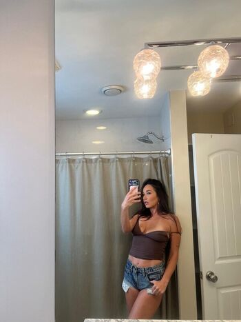 Karlee grey  page leaked private photo uncensored HD quality