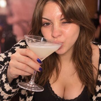 Katie elizzy bugs page leaked private photo uncensored HD quality