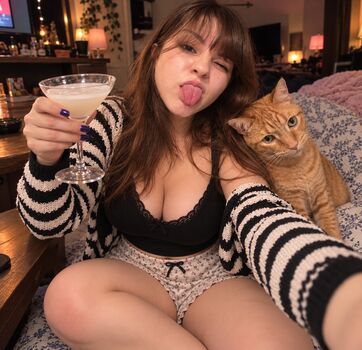 Katie elizzy bugs page leaked private photo uncensored HD quality