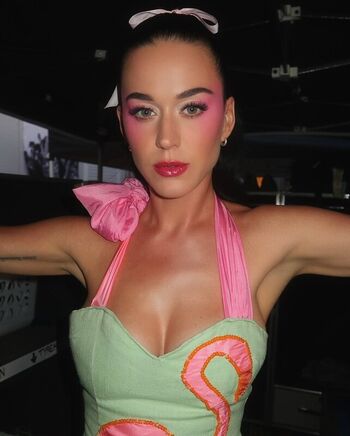 Katy perry  page leaked private photo uncensored HD quality
